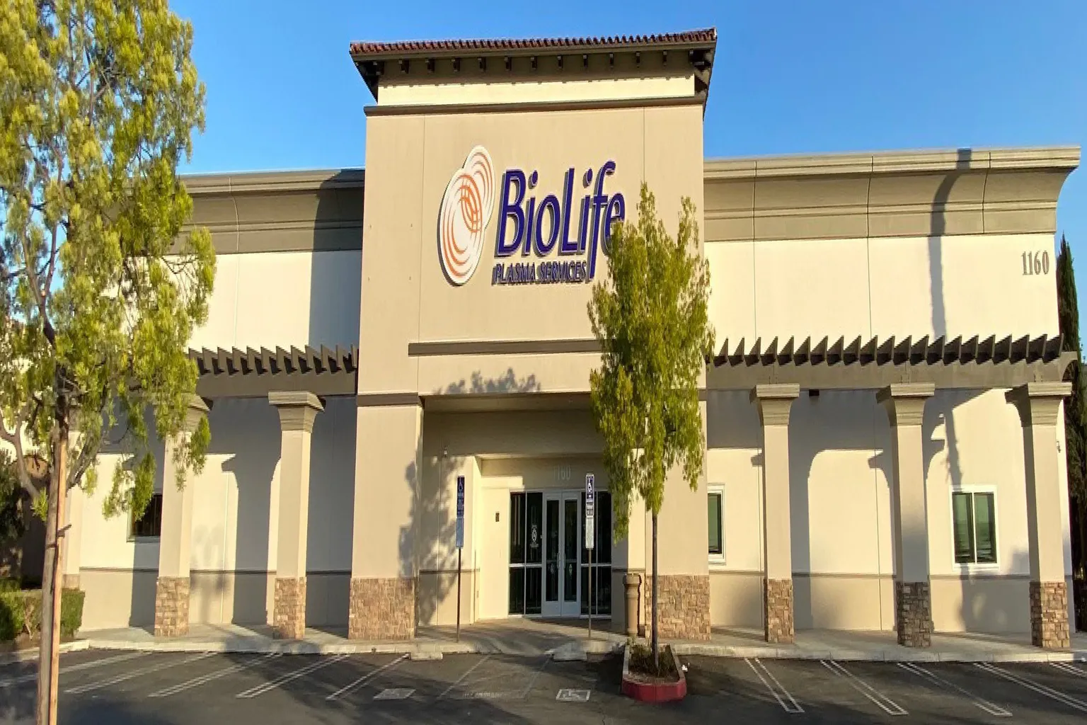 BioLife Plasma Services Bakersfield in Bakersfield, California - Main Image