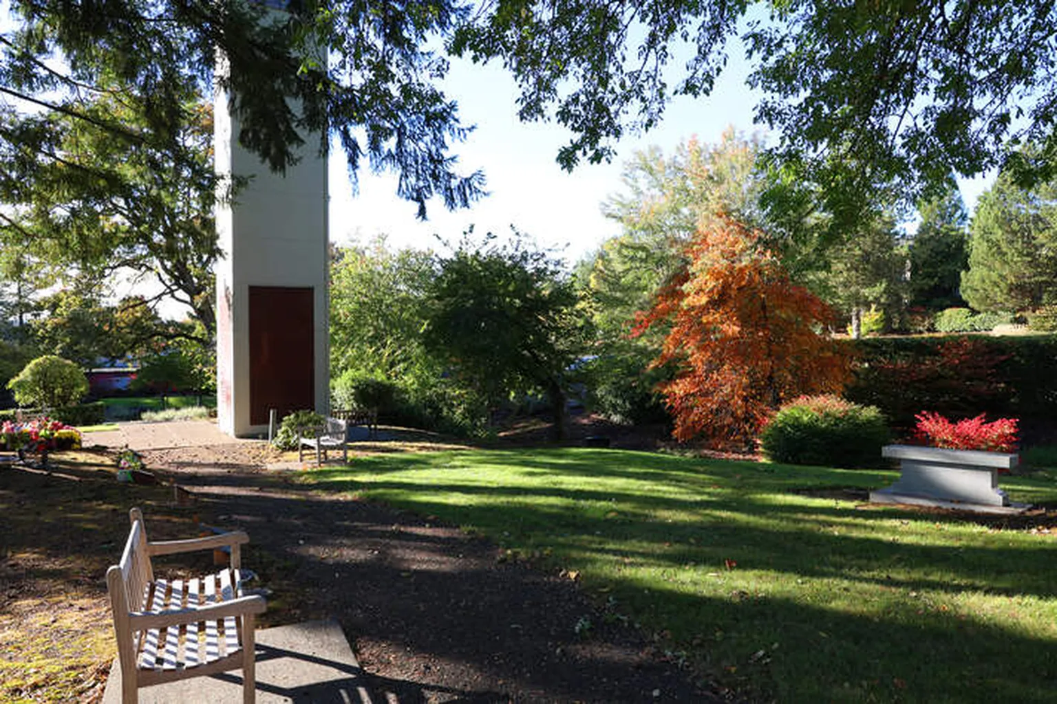 Sunnyside Funeral, Cremation and Memorial Gardens in Happy Valley, Oregon - Main Image