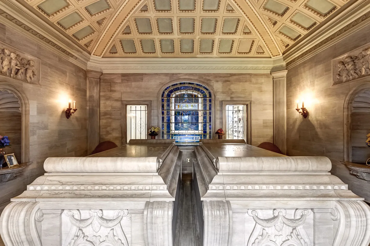 Wilhelm Portland Memorial Mausoleum in Portland, Oregon - Main Image