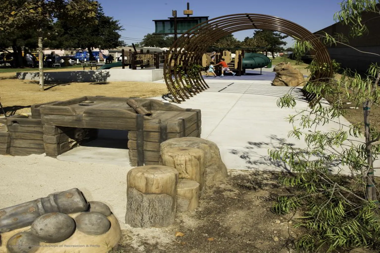 DE GARMO PARK in Sun Valley, California