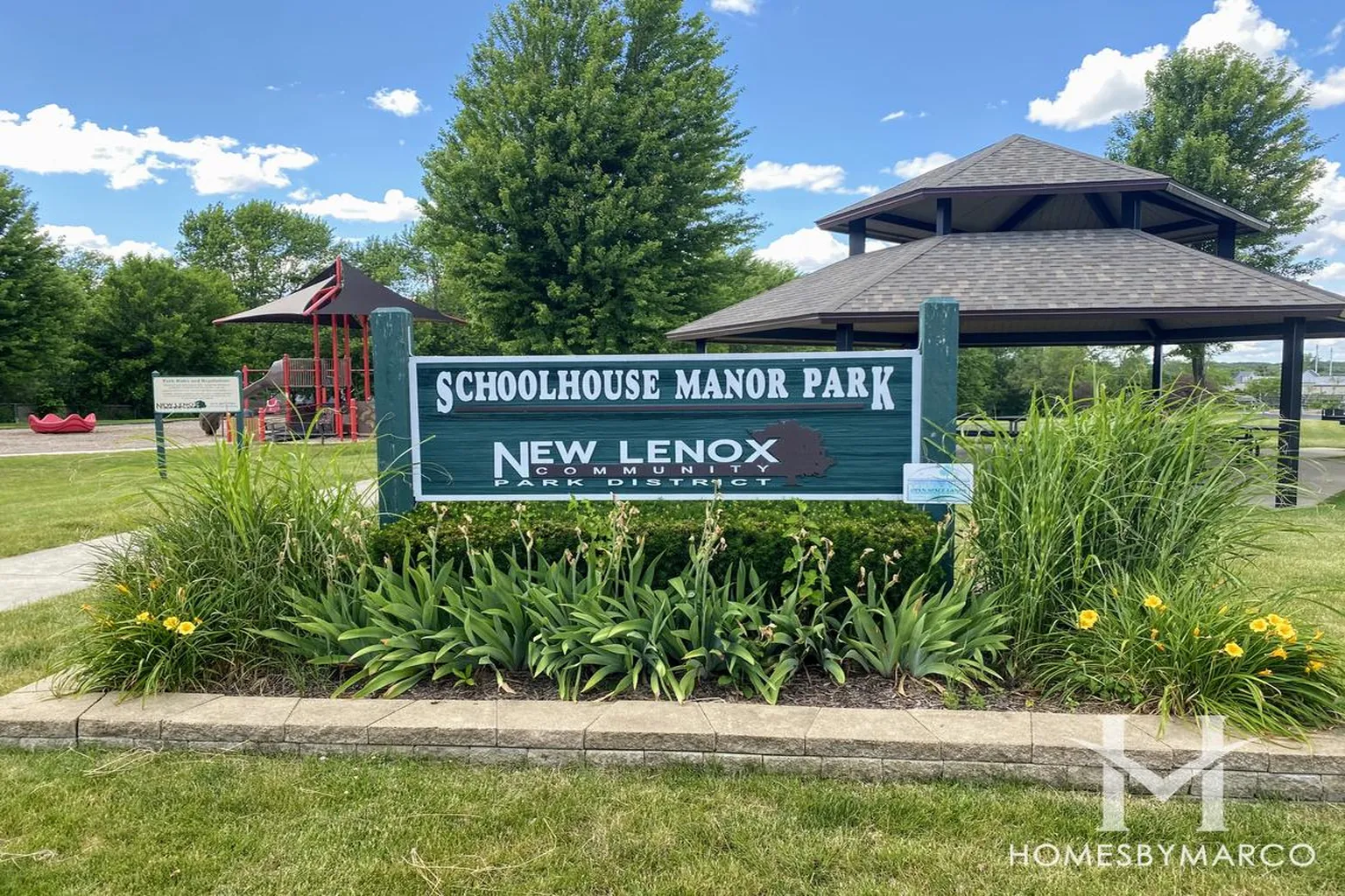 Schoolhouse Manor Park in New Lenox, Illinois