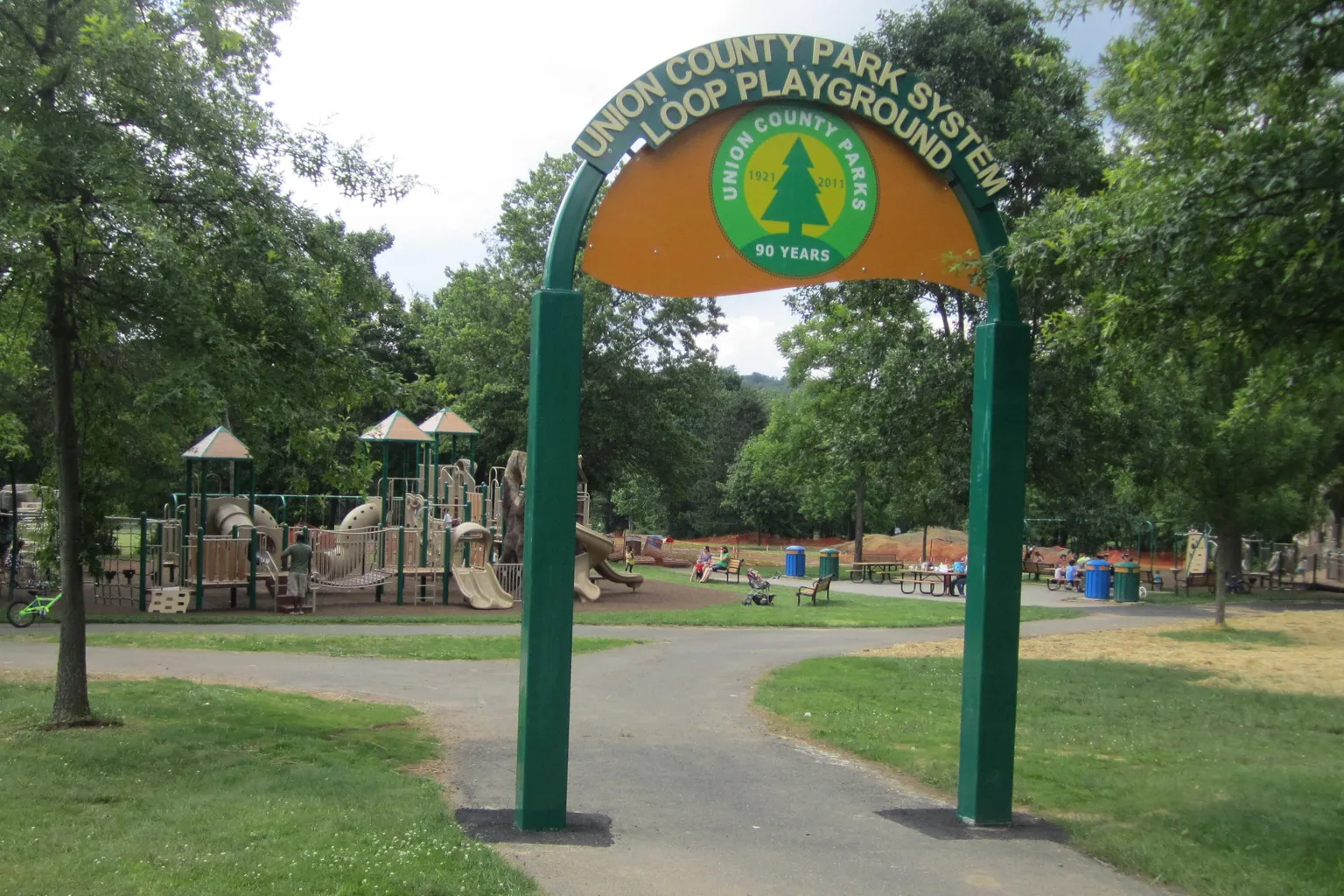 Owen Loop in Tisbury Central, Massachusetts