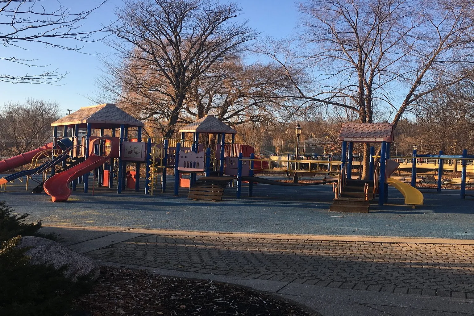 Frame Loop in Waukesha South, Wisconsin