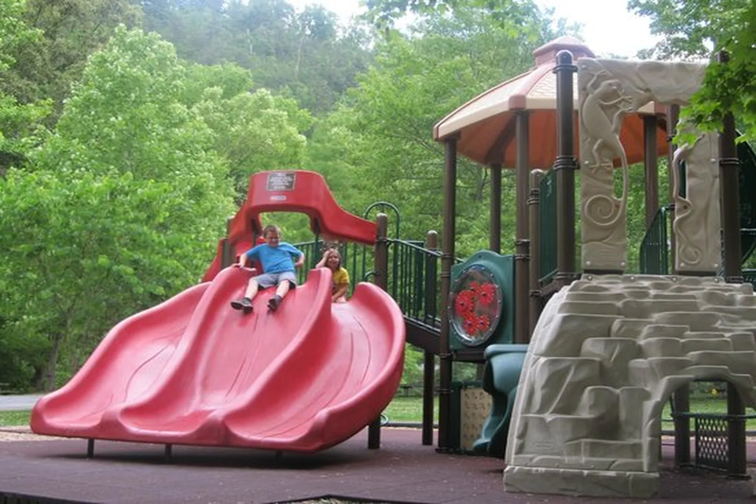 Herbert Holt Commons in Gatlinburg South, Tennessee - Main Image