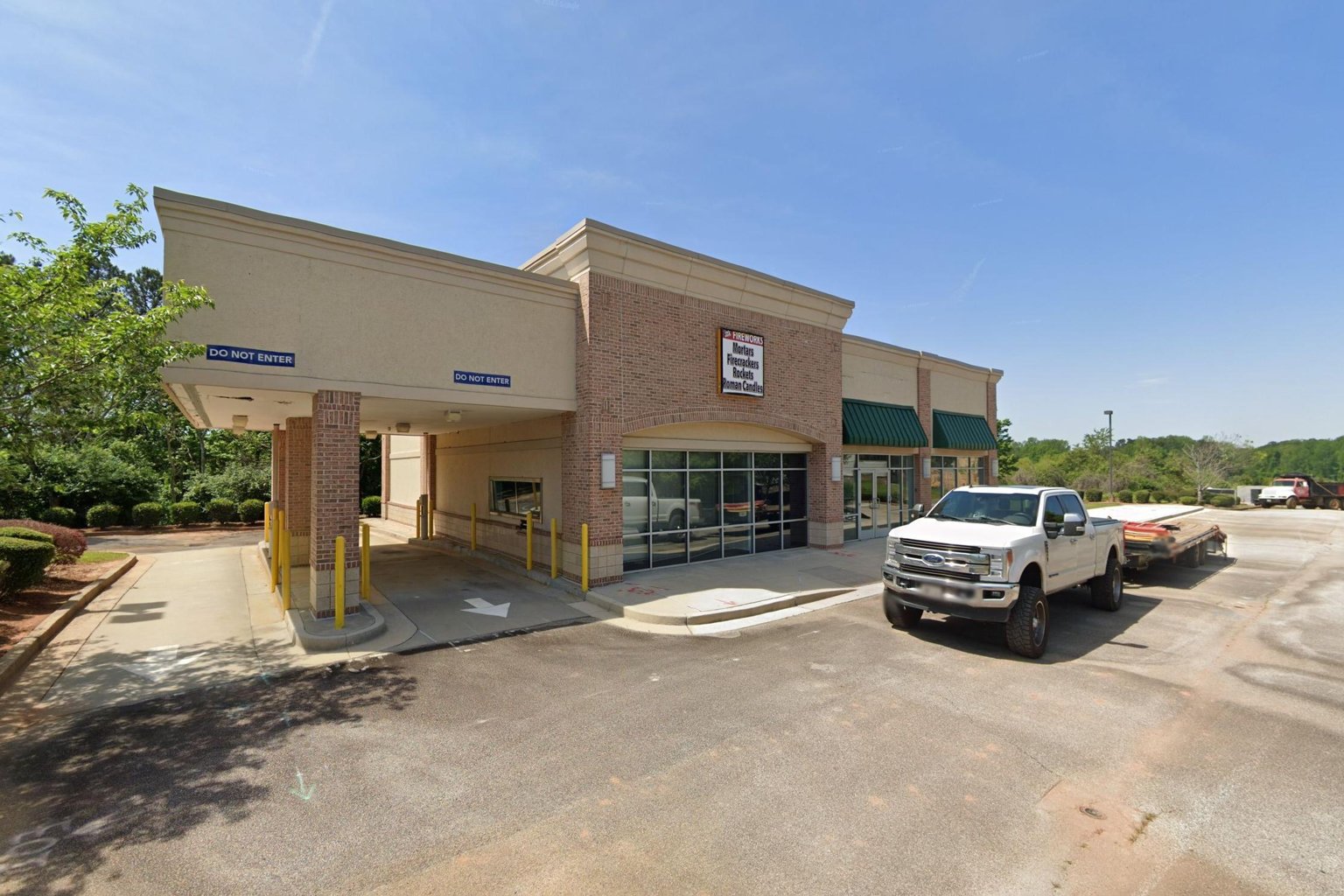 Parachute Plasma Donation Center Griffin in Griffin, Georgia - Image 1