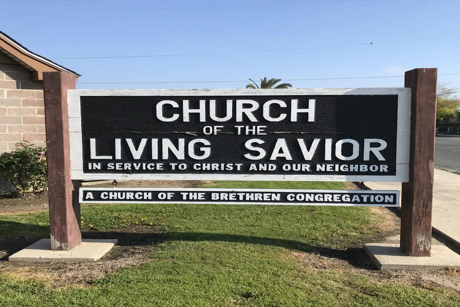 Church Of The Living Savior in McFarland, California