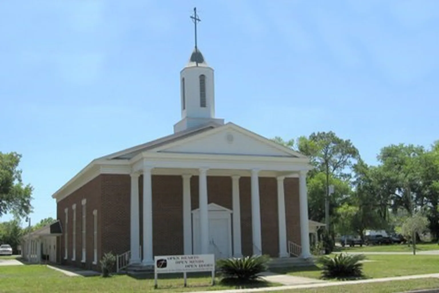 First Church Of God Of Bushnell in Bushnell, Florida