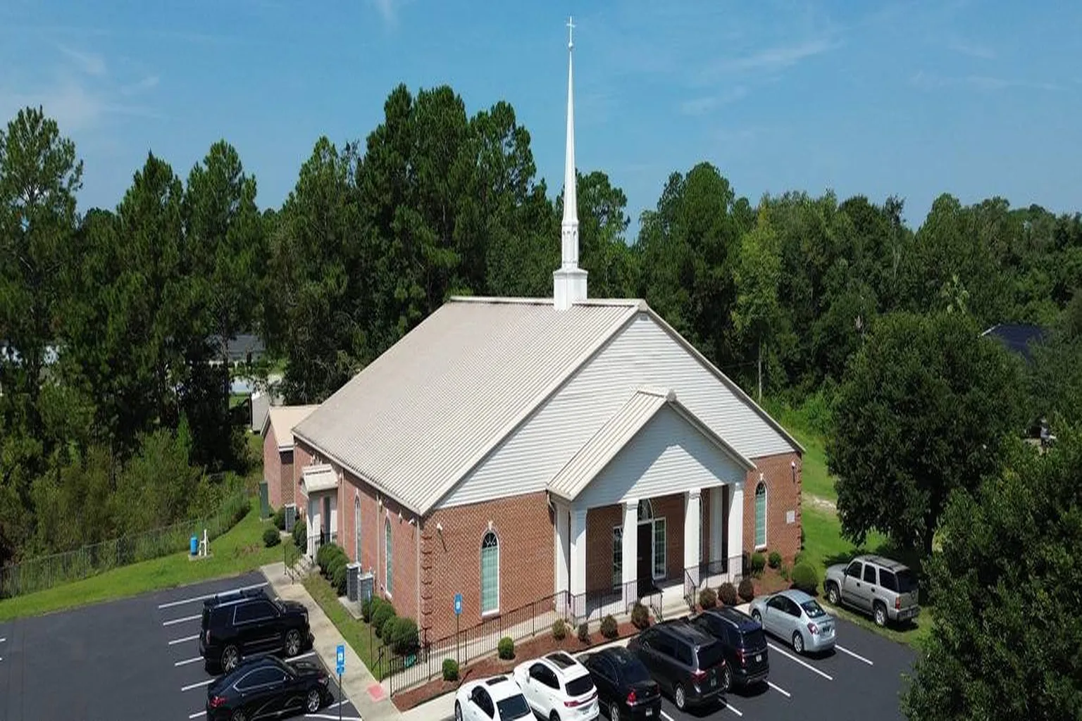 Trinity Baptist Church in Hinesville, Georgia - Main Image