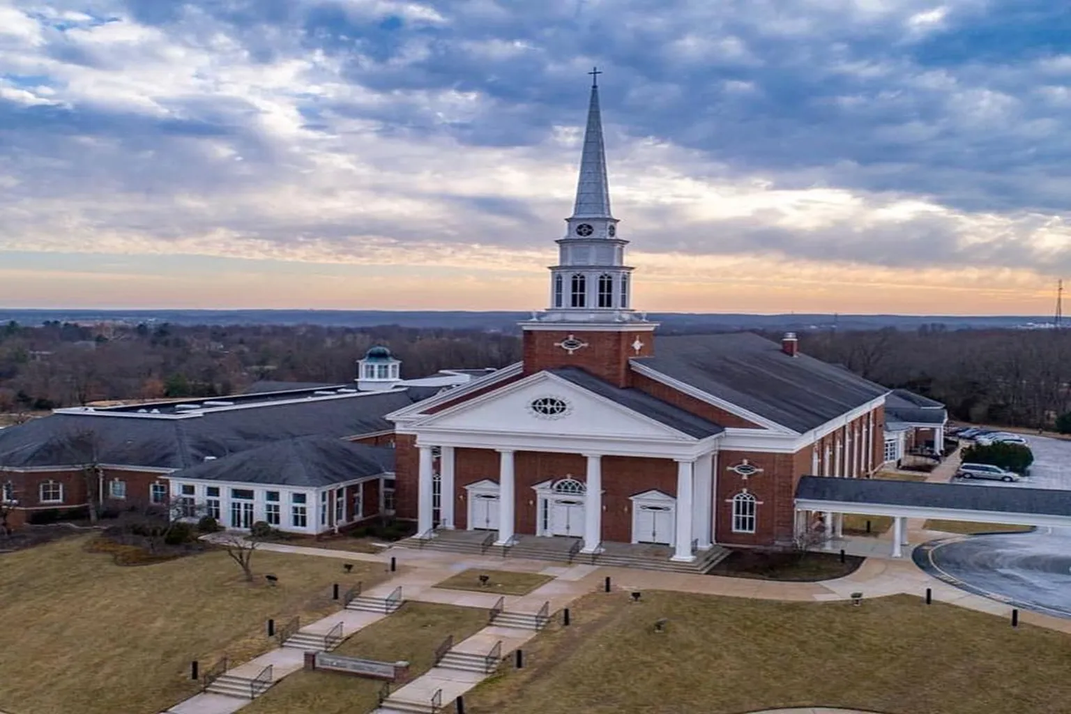 Twin Oaks Holiness Church in Petersburg, Indiana