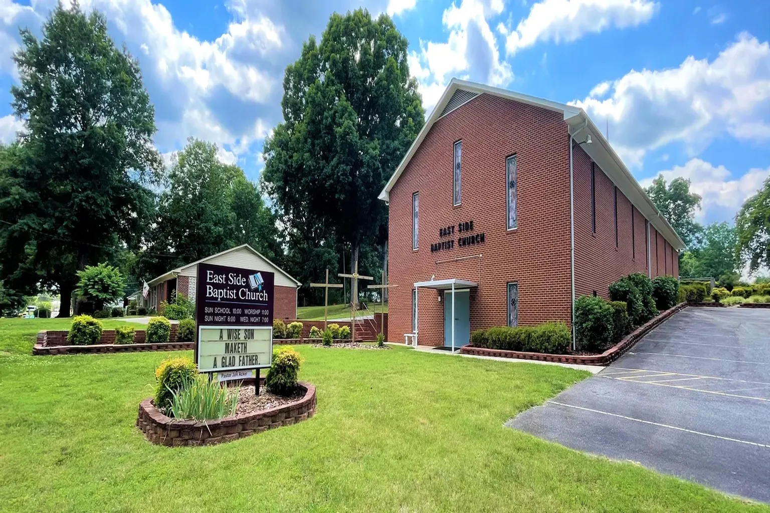 Eastside Baptist Church in Russellville, Kentucky