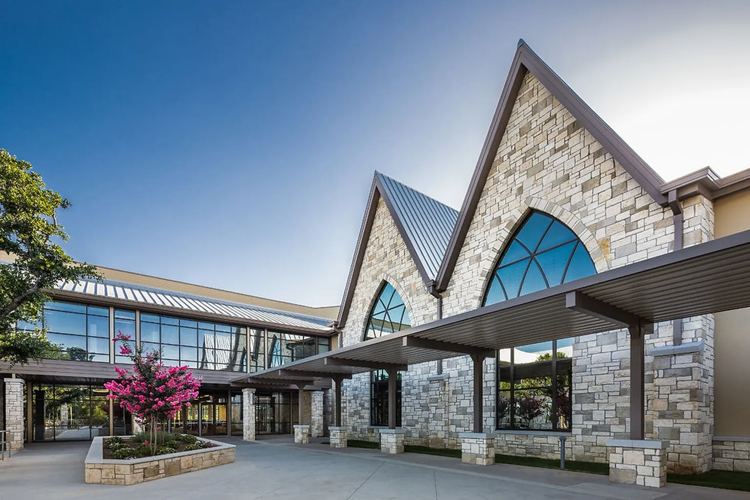 Austin Baptist Chapel in Austin, Minnesota
