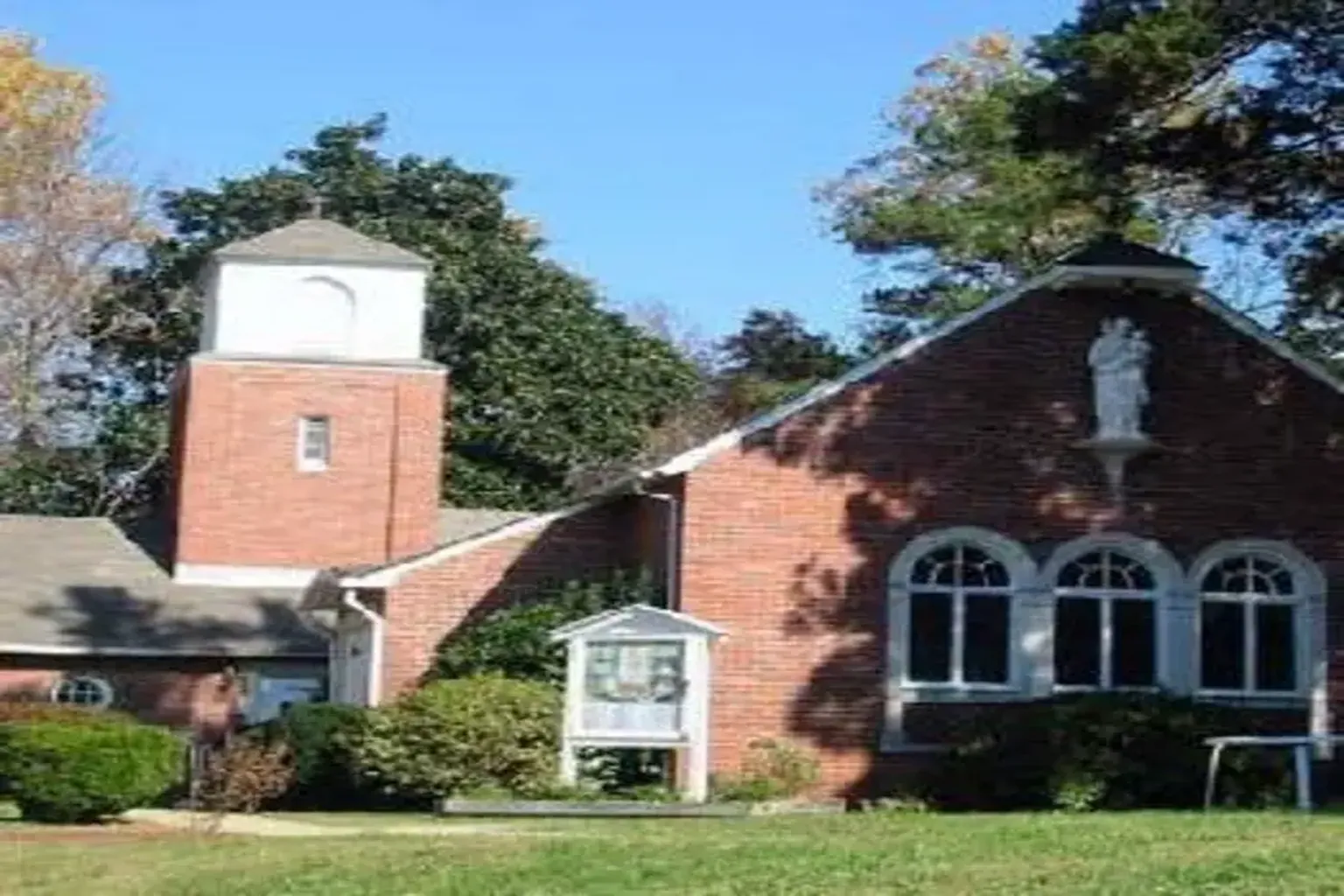 Holly Hills Christian Church in Eden, North Carolina