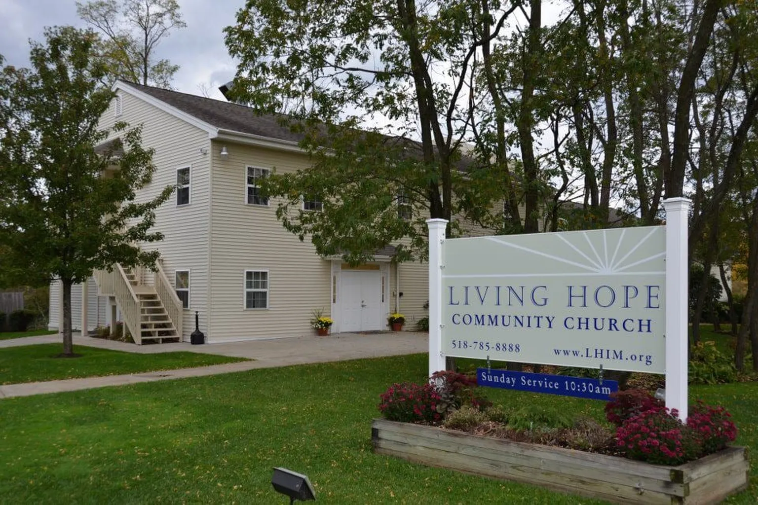 Living Hope Community Church in Latham, New York