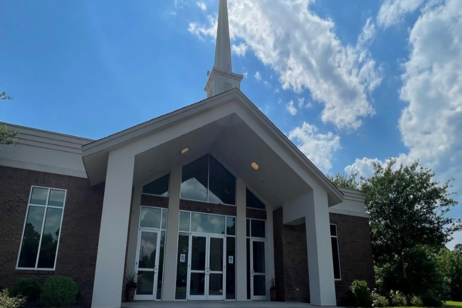 Oakwood Baptist Church in Knoxville, Tennessee