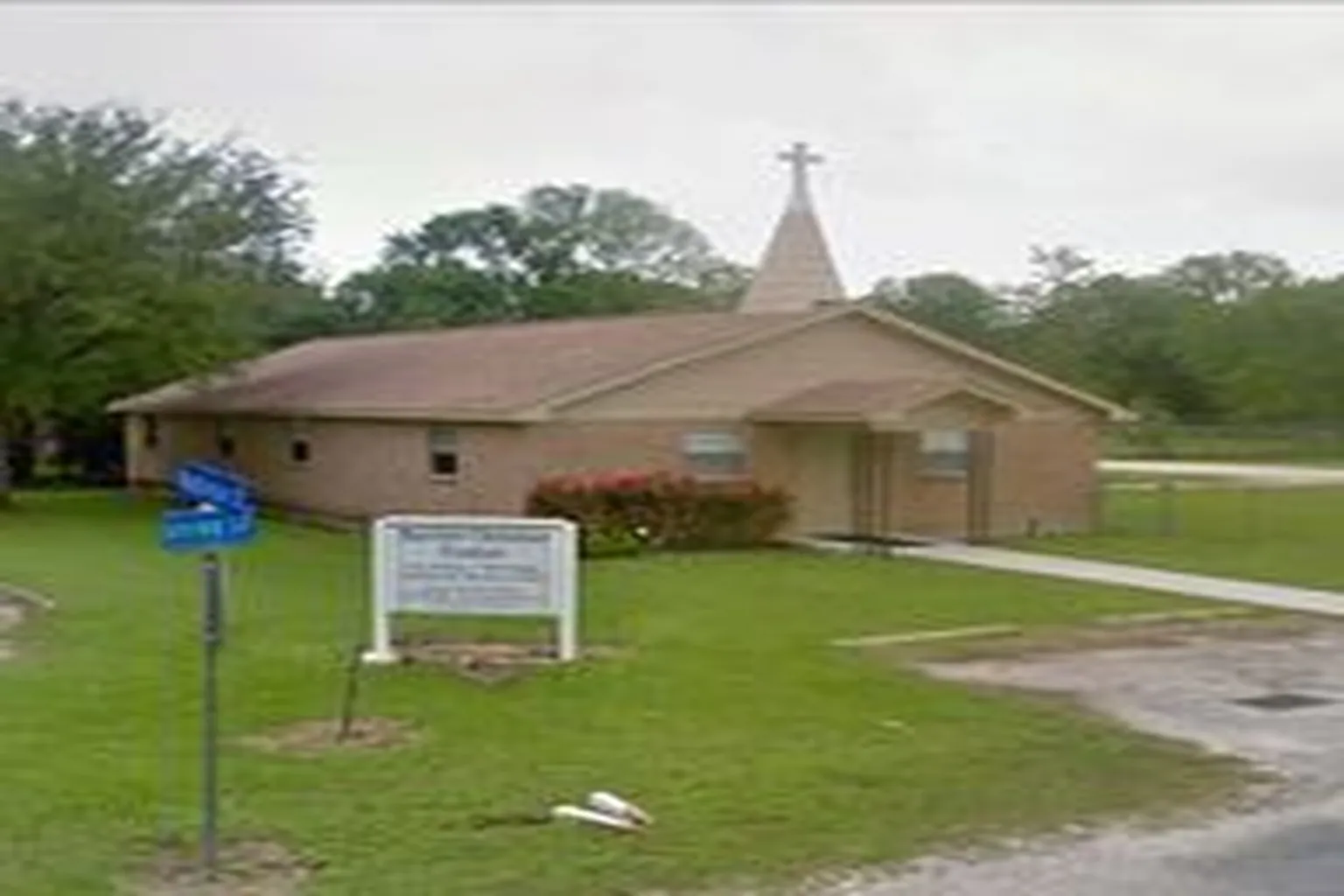 Bayview Christian Center in Bacliff, Texas
