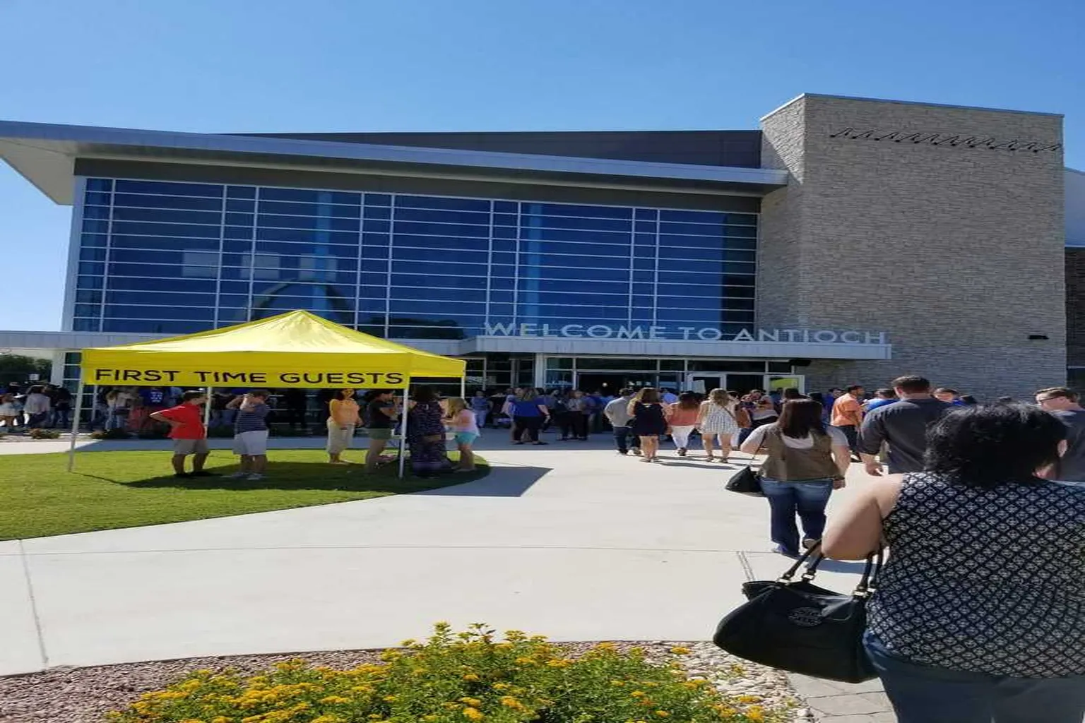 Antioch Community Church in Dallas, Texas