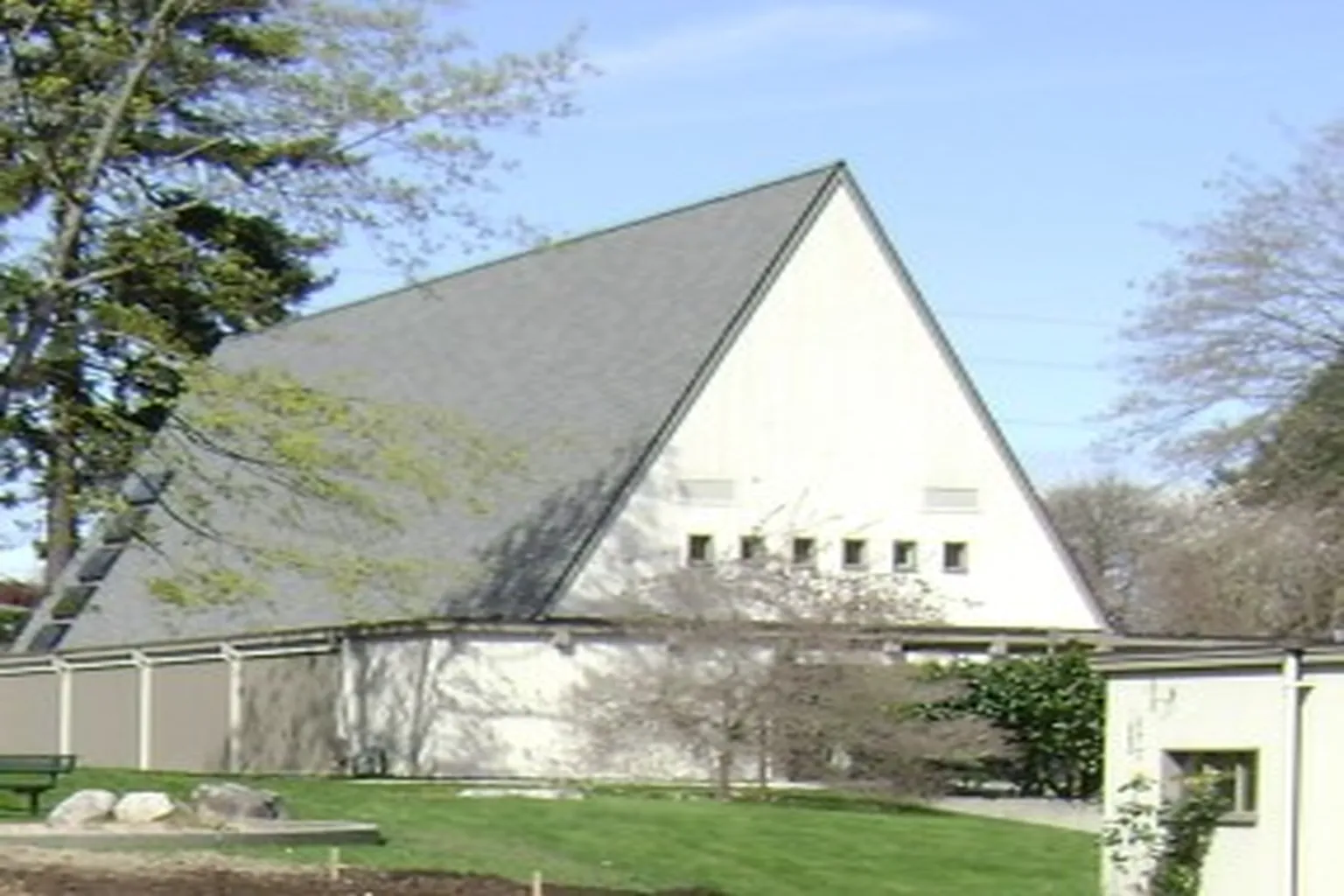 Grace Lutheran Church in Bellevue, Washington