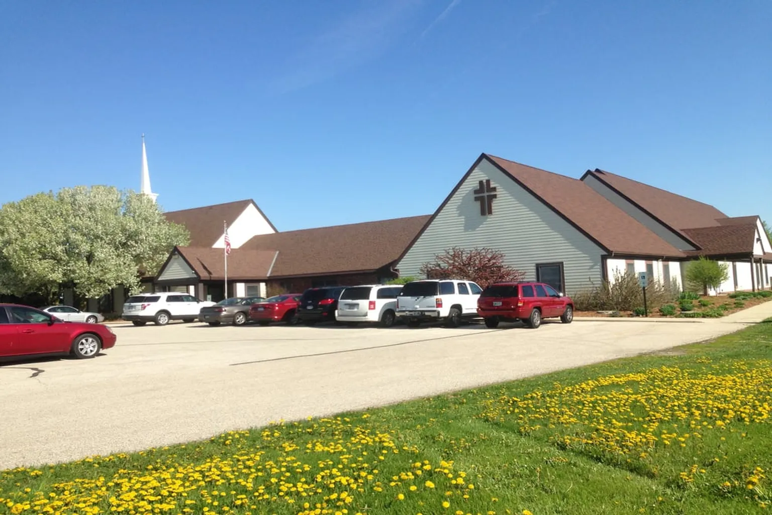 Lord Of Life Lutheran Church in Oconomowoc, Wisconsin