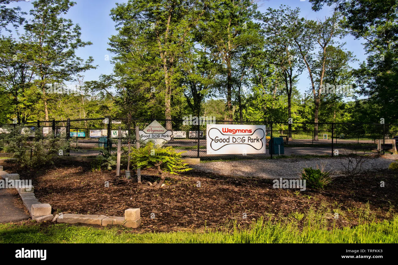 Wegmans Good Dog Park (At Onondaga Lake) in Liverpool, New York - Main Image